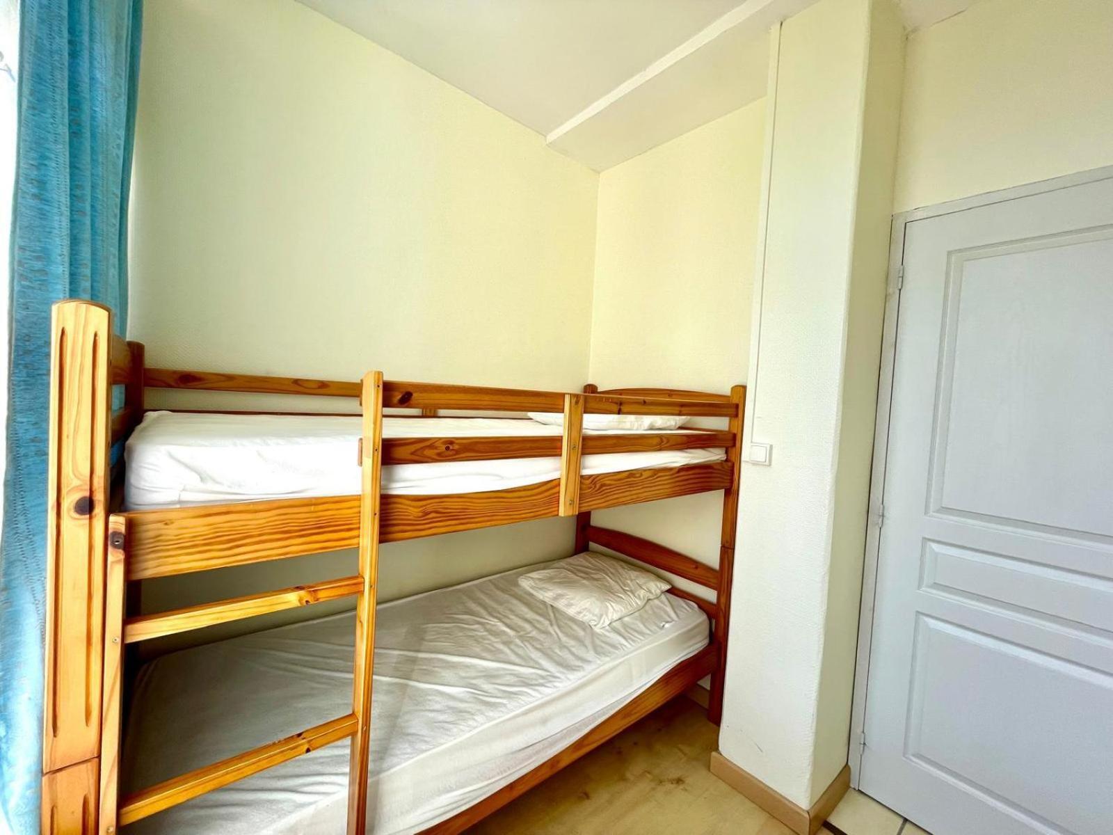 Residence Des Bains Карантек Екстериор снимка
