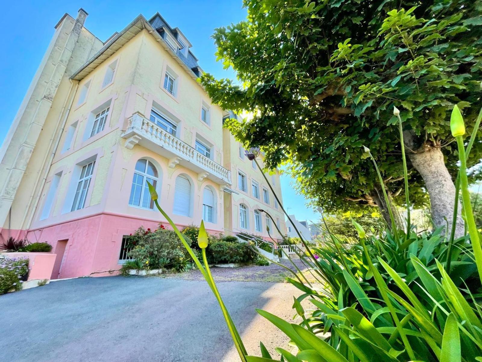 Residence Des Bains Карантек Екстериор снимка