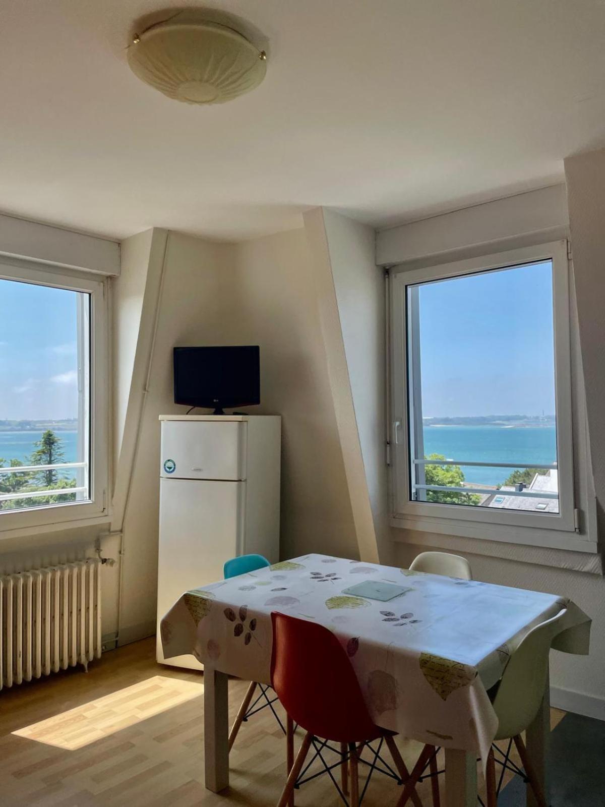Residence Des Bains Карантек Стая снимка