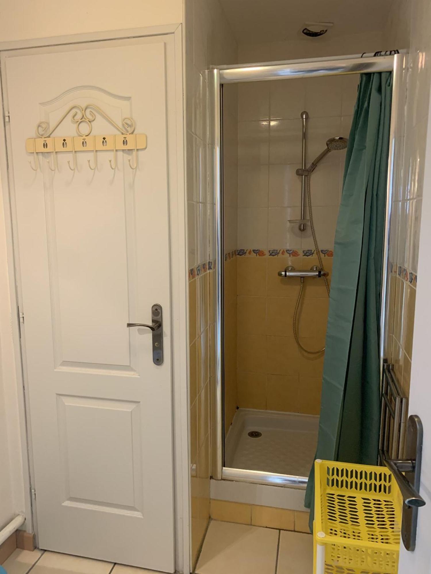Residence Des Bains Карантек Стая снимка